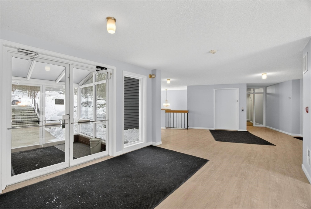 500 Colonial Dr # 5