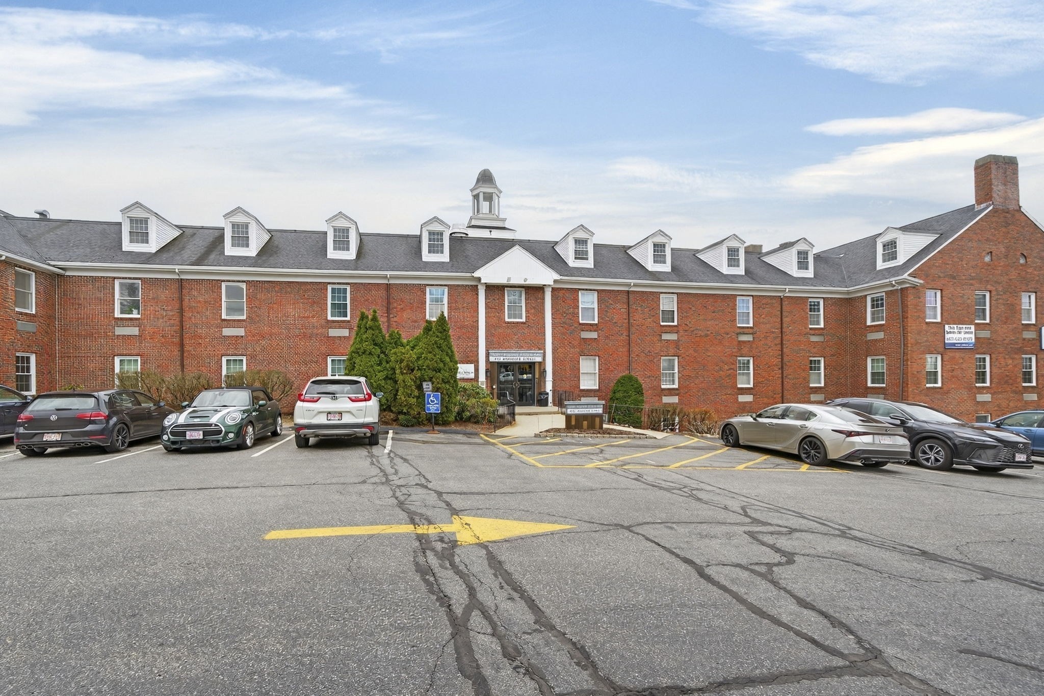 451 Andover St # 160