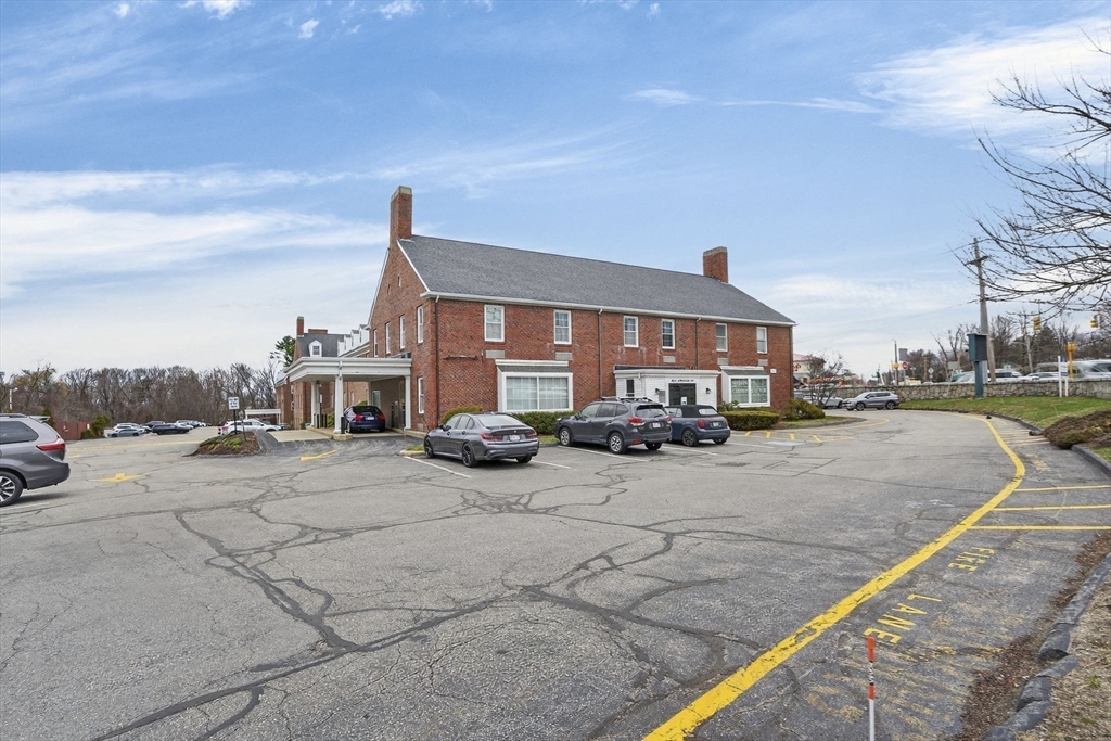 451 Andover St # 160