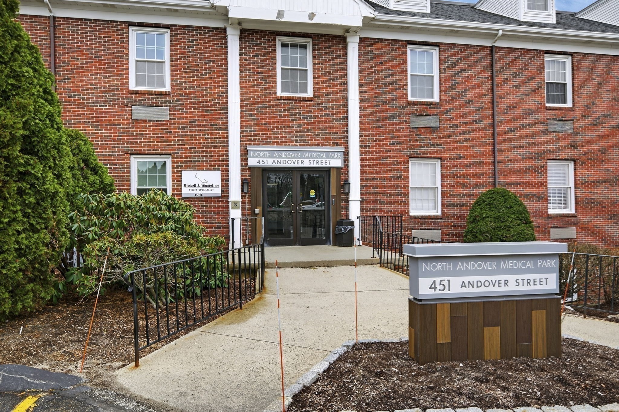 451 Andover St # 160