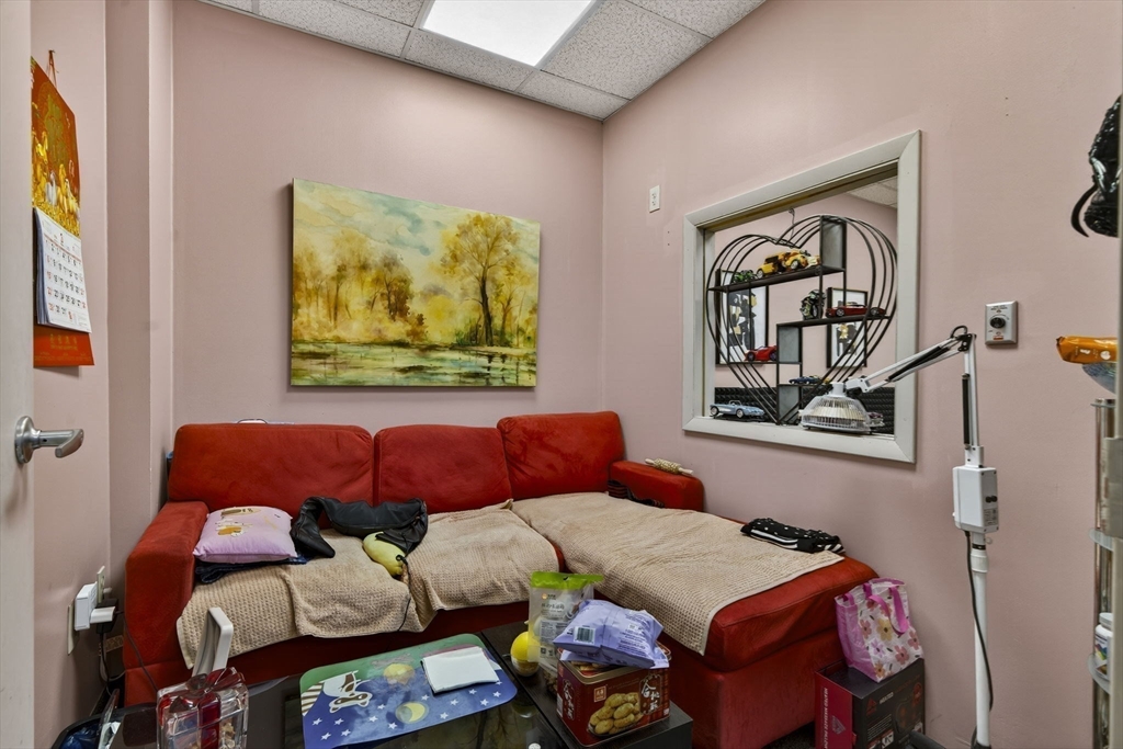 451 Andover St # 150