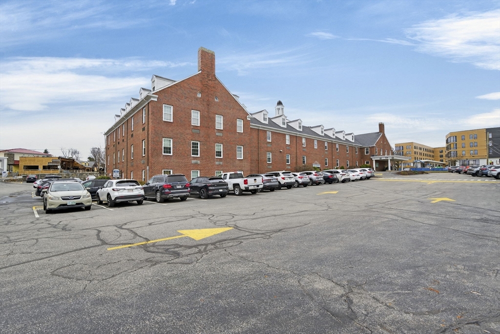 451 Andover St # 150