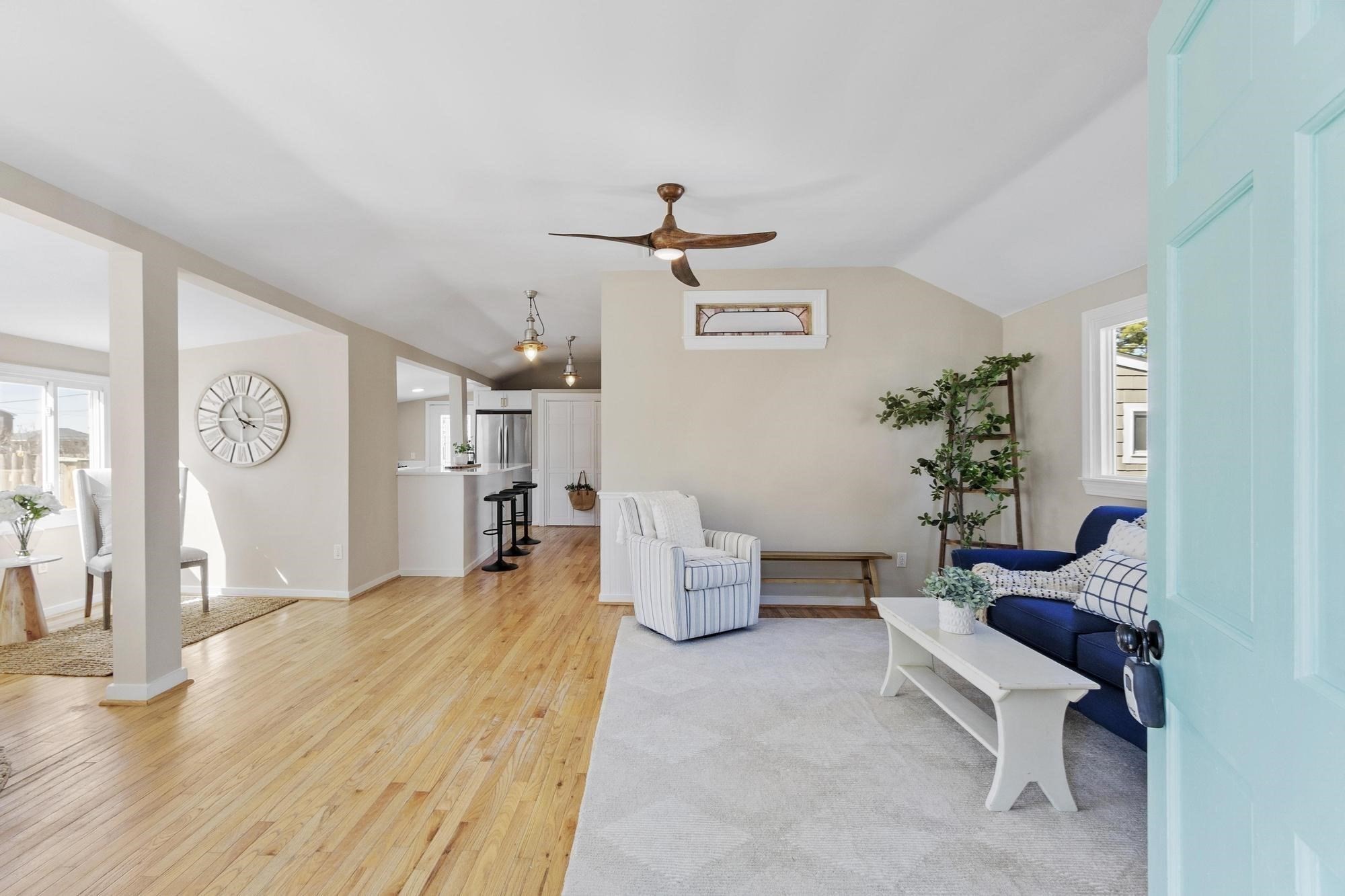 270 Northern Blvd