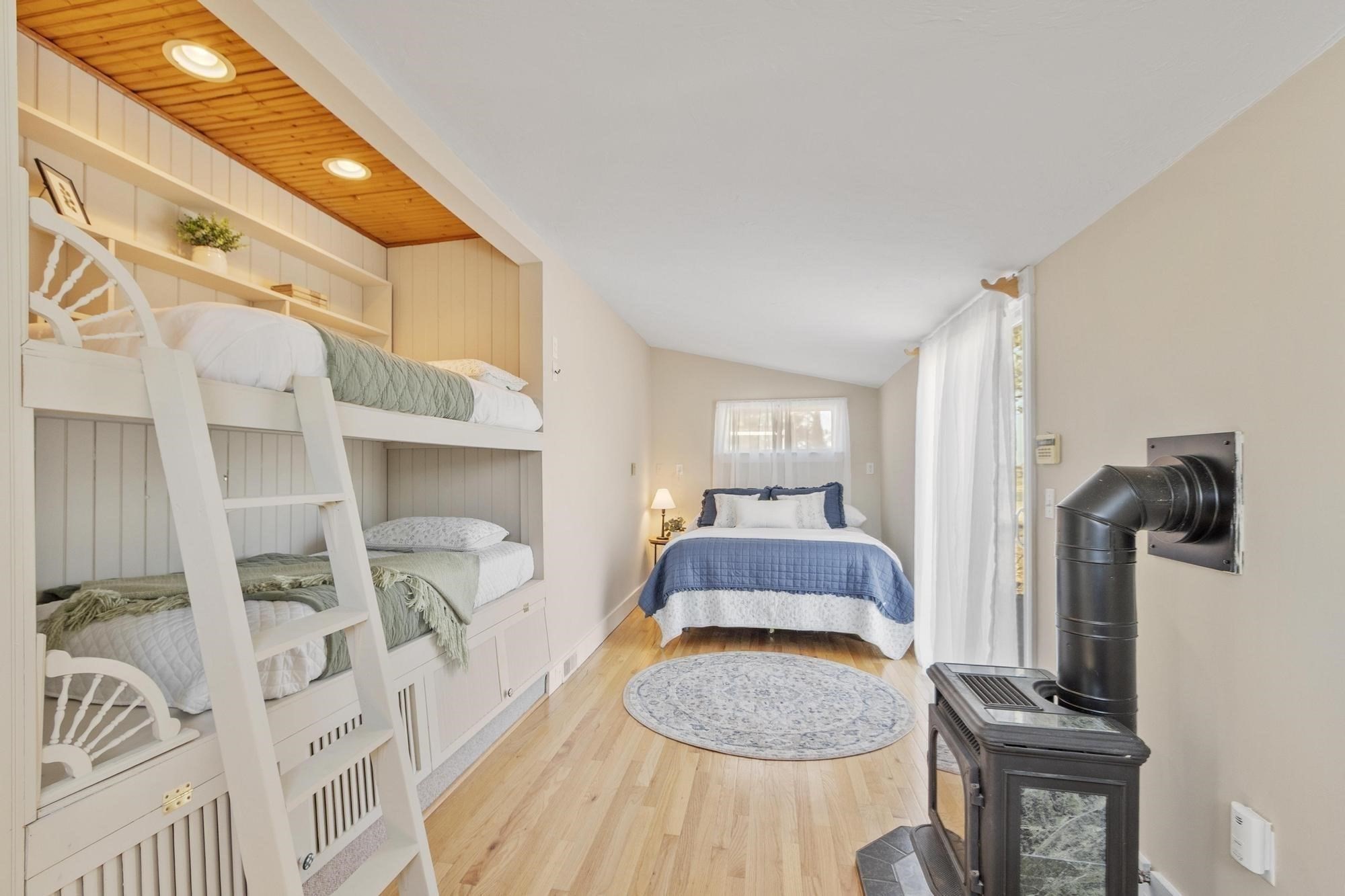 270 Northern Blvd
