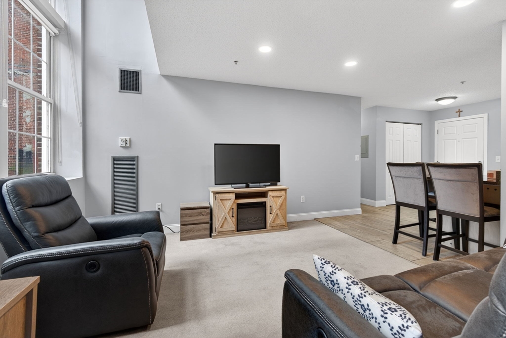 200 Market St # 3101