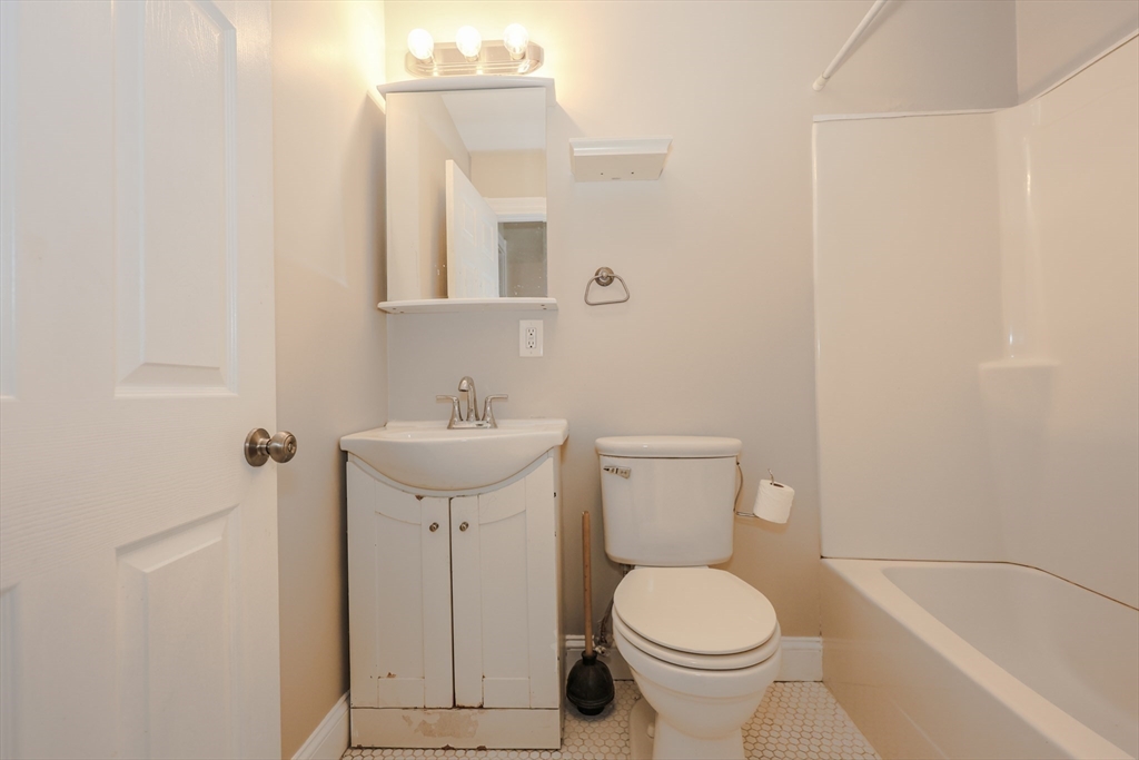 64 Bremen St # 3