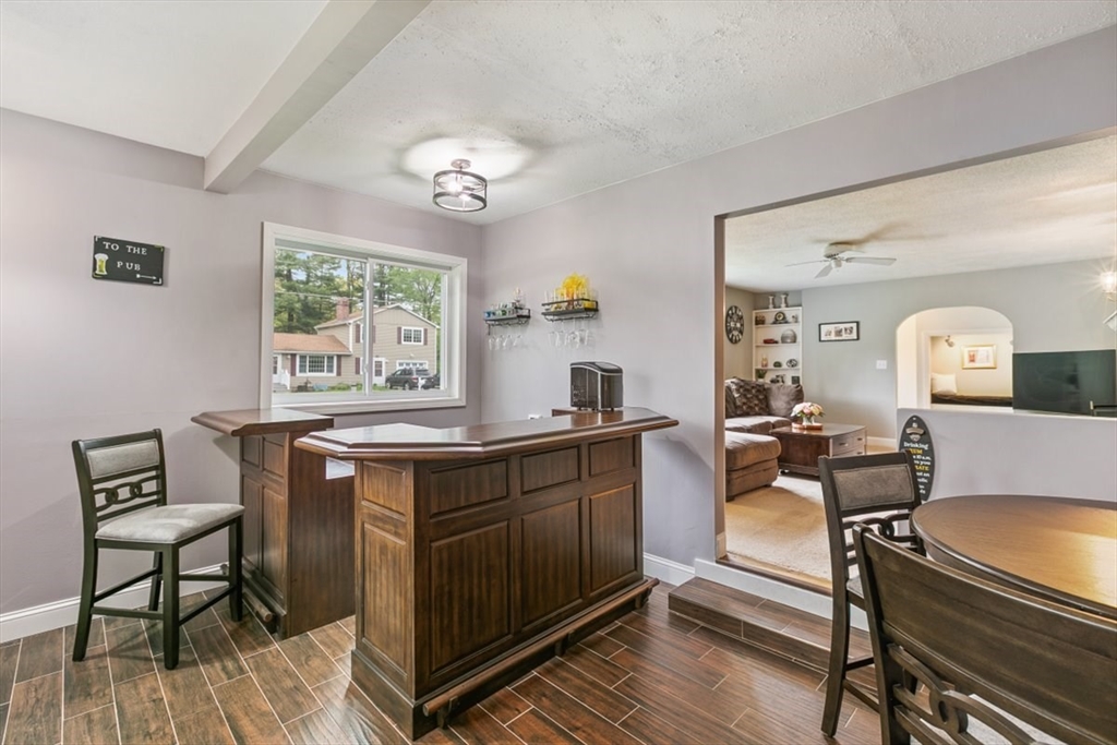 36 Fanning Ave