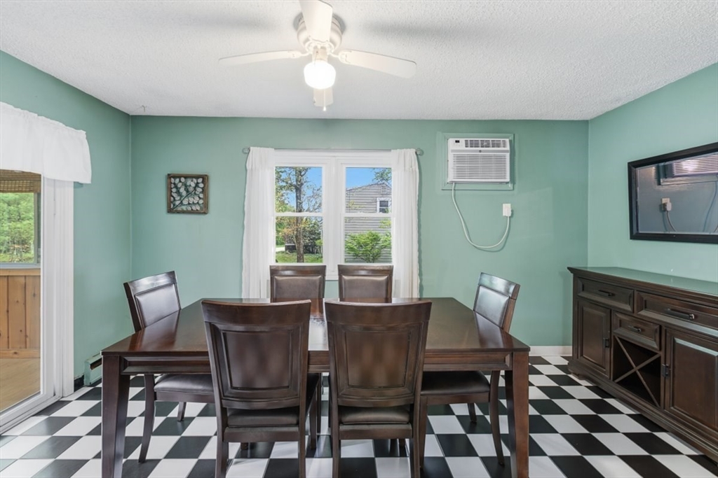 36 Fanning Ave