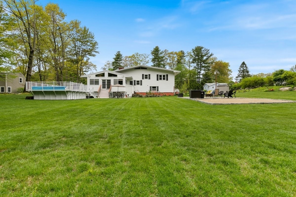 36 Fanning Ave