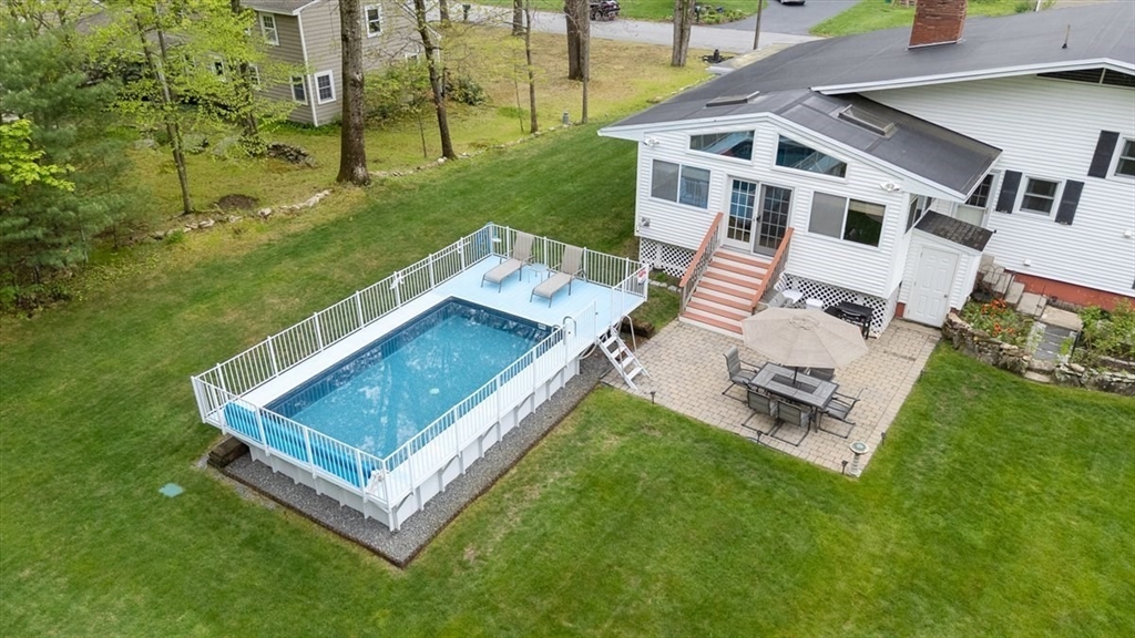 36 Fanning Ave