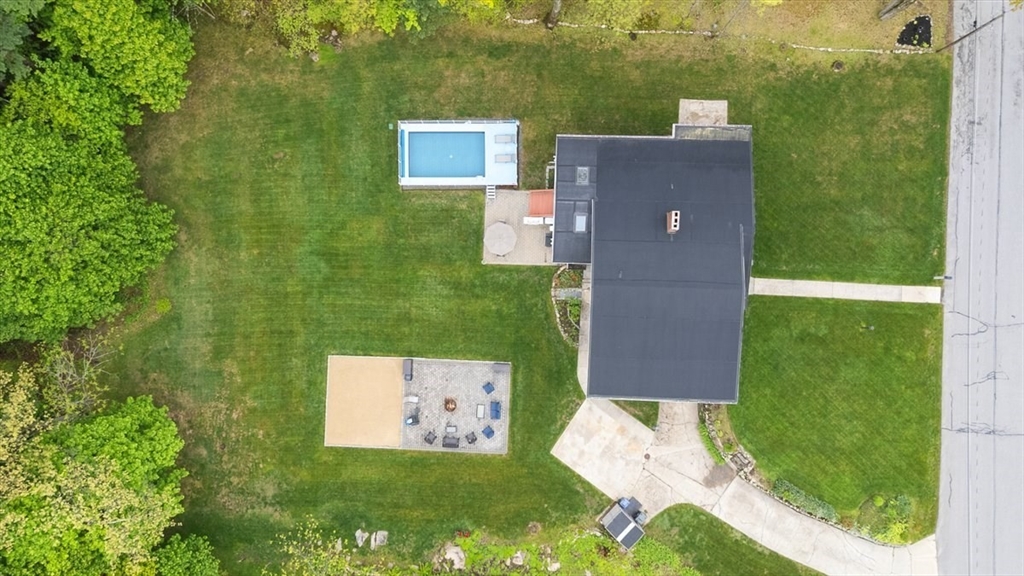 36 Fanning Ave