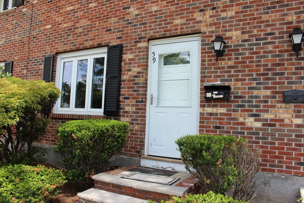 59 Pilgrim Cir # 59
