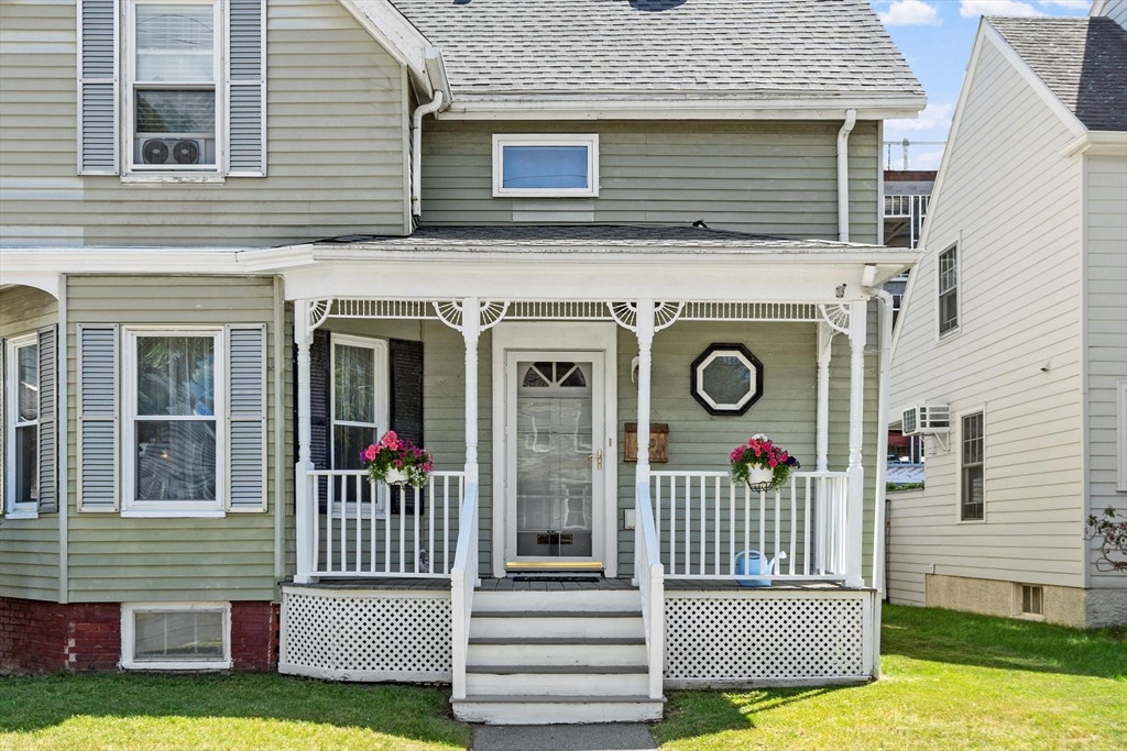 20 Conomo Ave