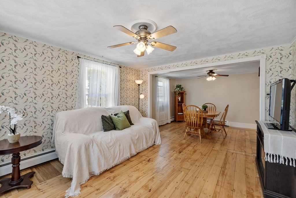 20 Conomo Ave