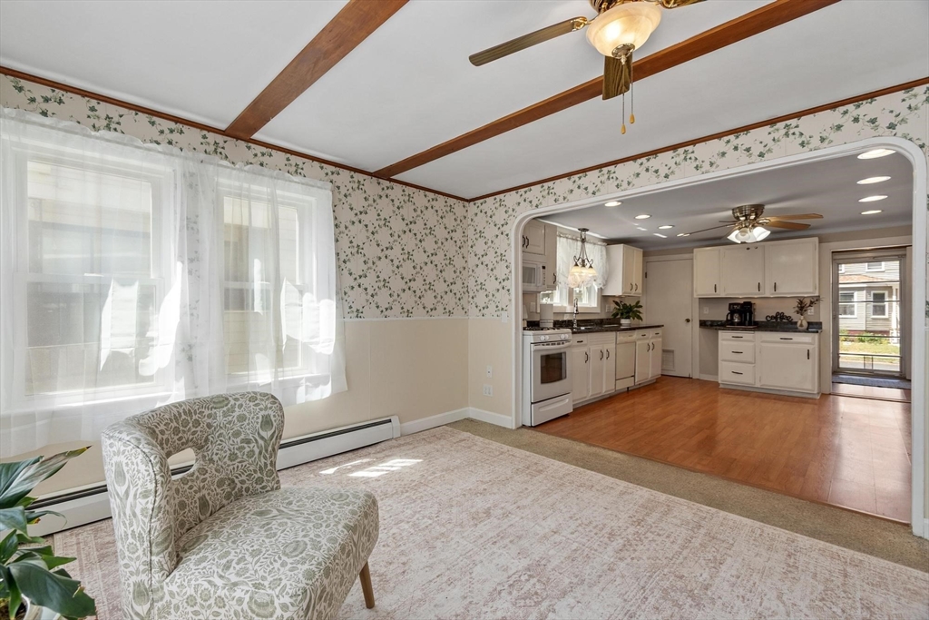 20 Conomo Ave