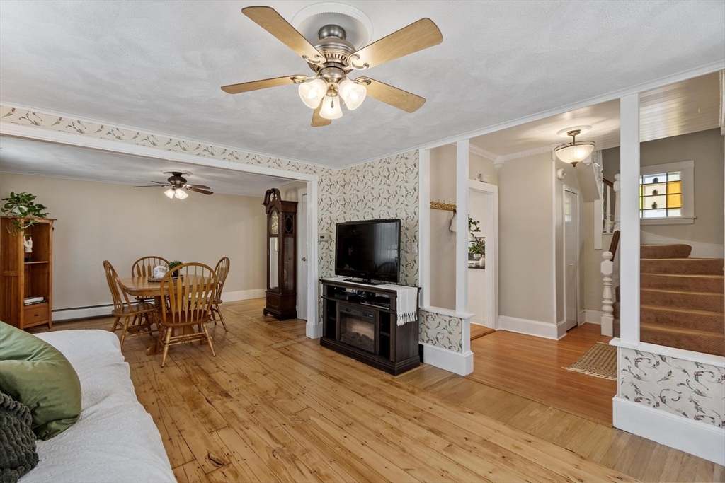 20 Conomo Ave