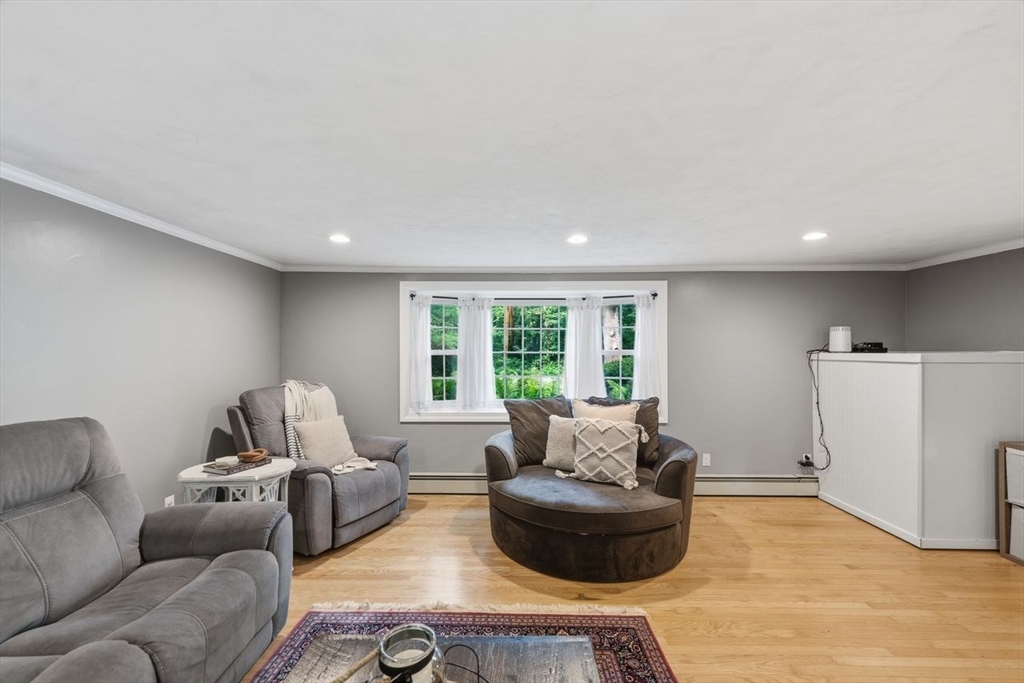 13 Edson St