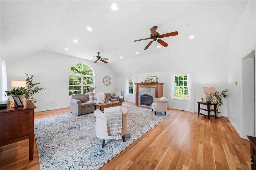 4 Brookview Circle