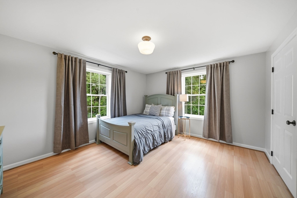 4 Brookview Circle