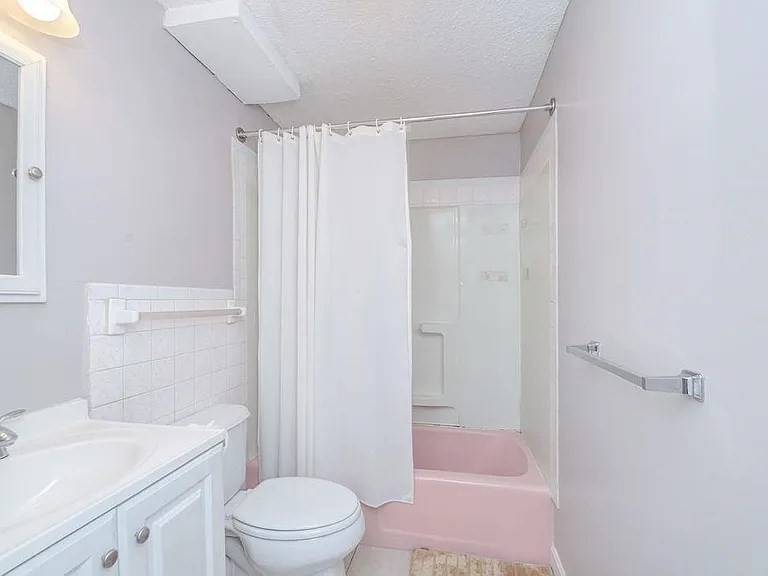 5 Lancelot Ct # 2