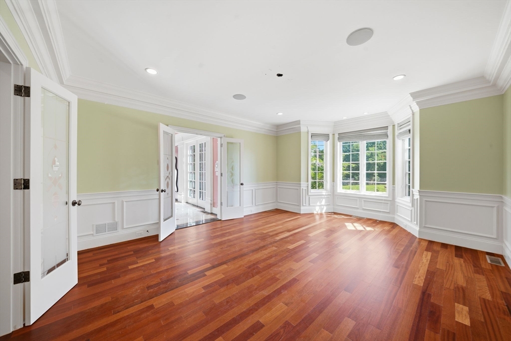 3 Regency Rdg