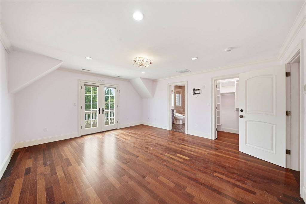 3 Regency Rdg