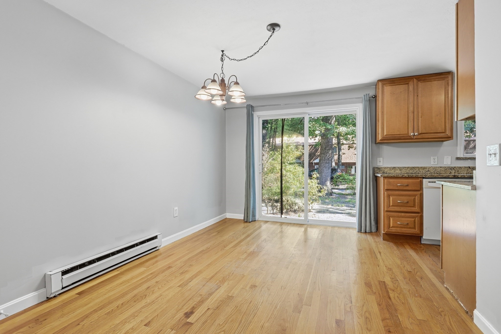 141 Thissell Ave # 4