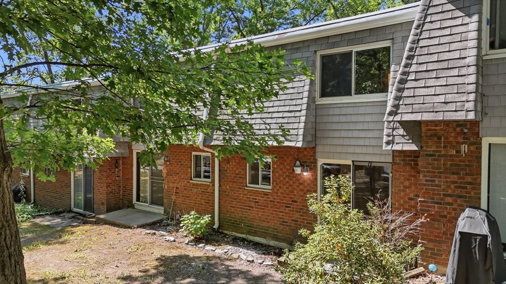 141 Thissell Ave # 4