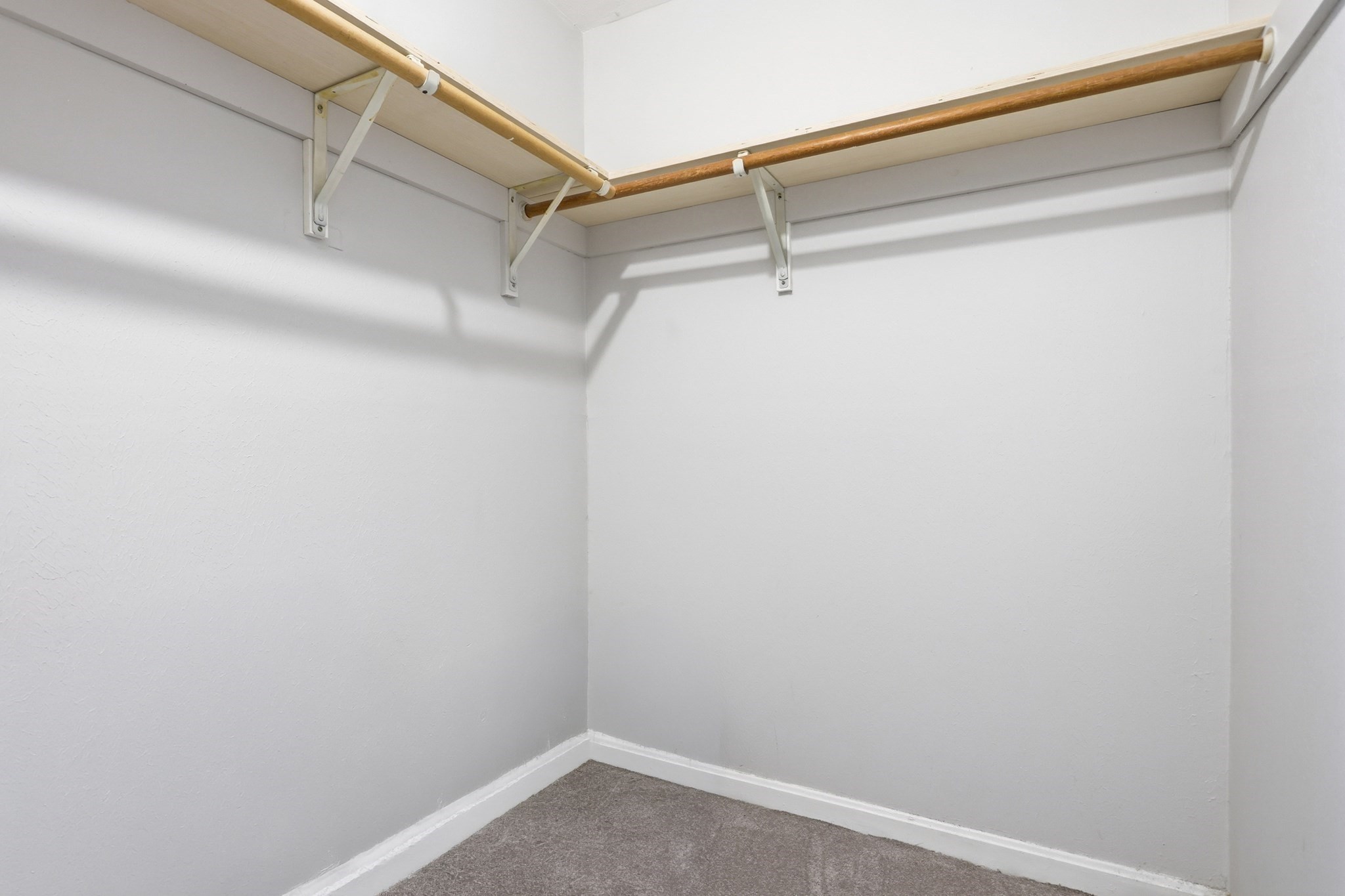 141 Thissell Ave # 4