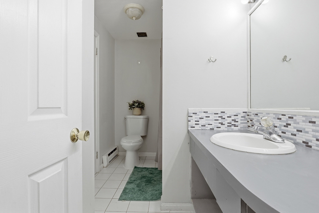141 Thissell Ave # 4