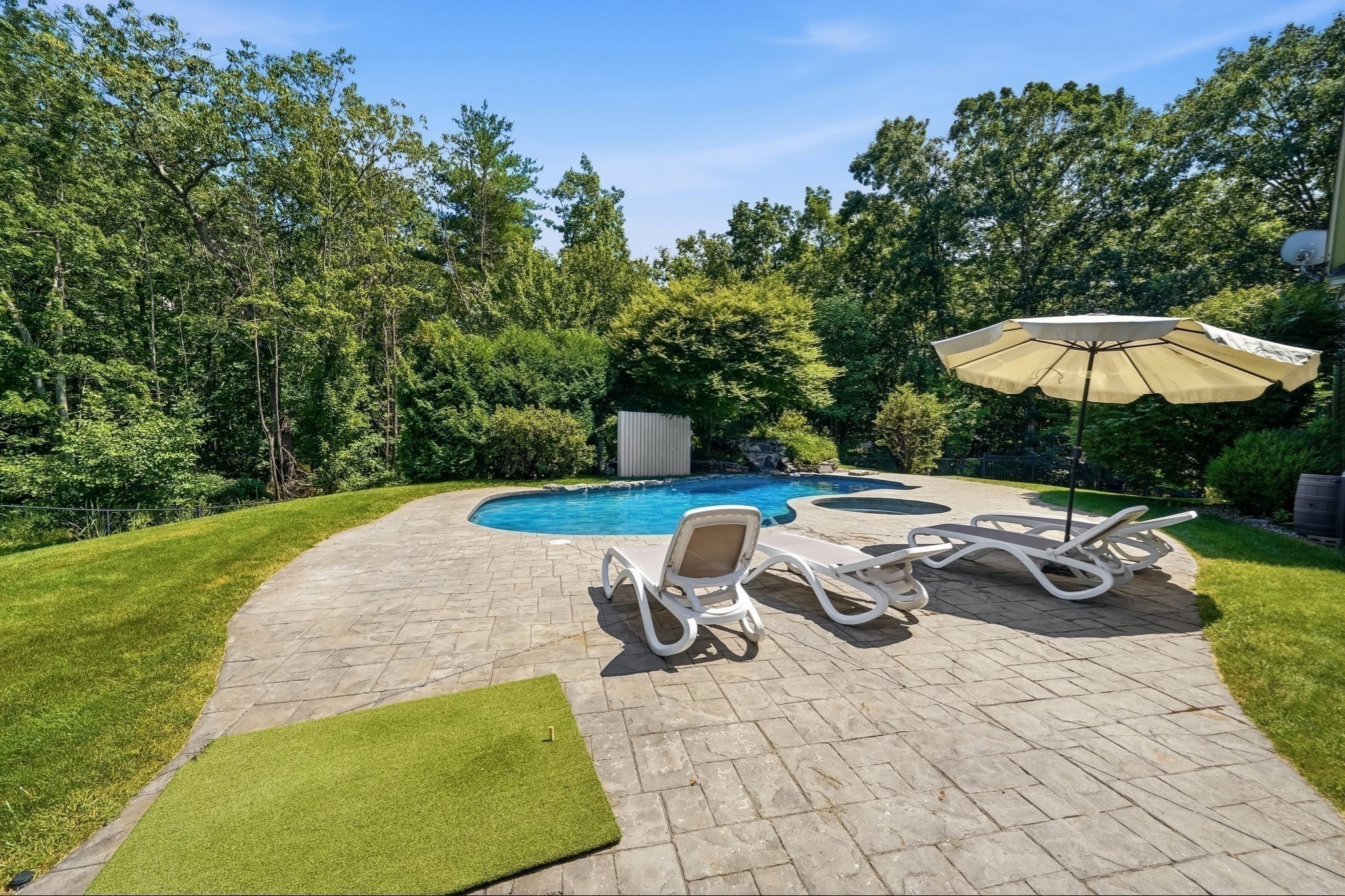 5 Sherwood Rd