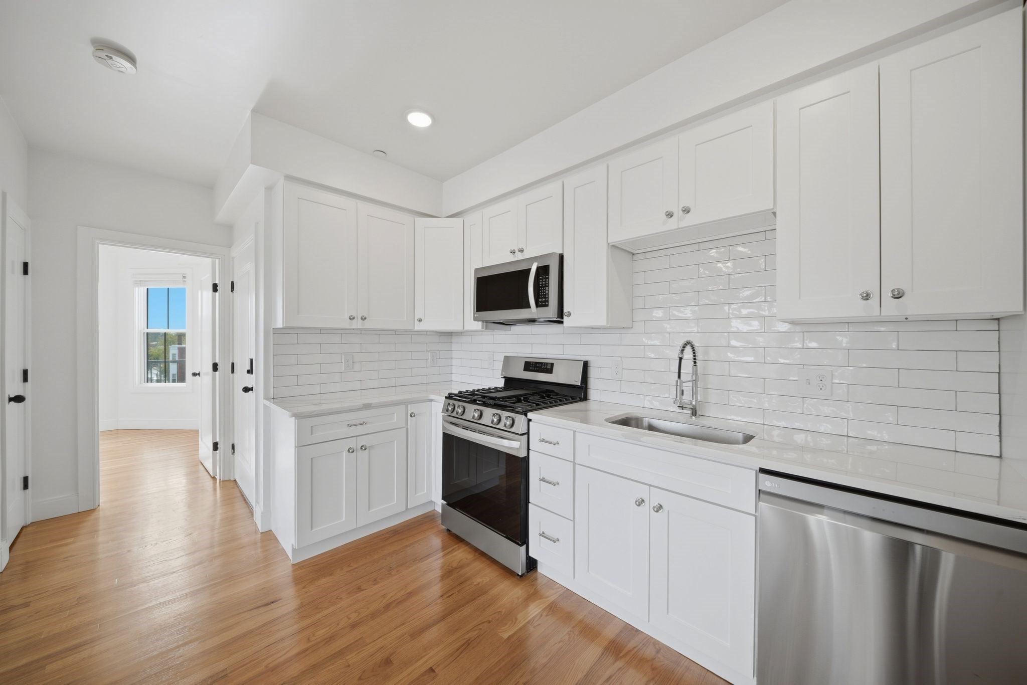 138 Centre St # 6