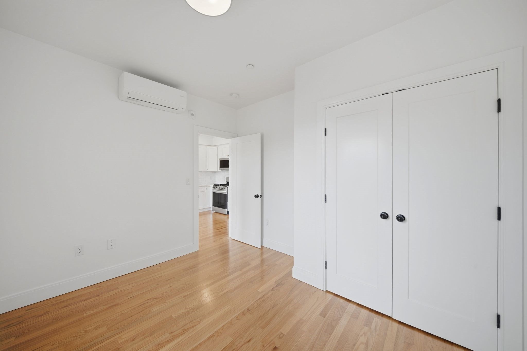 138 Centre St # 6