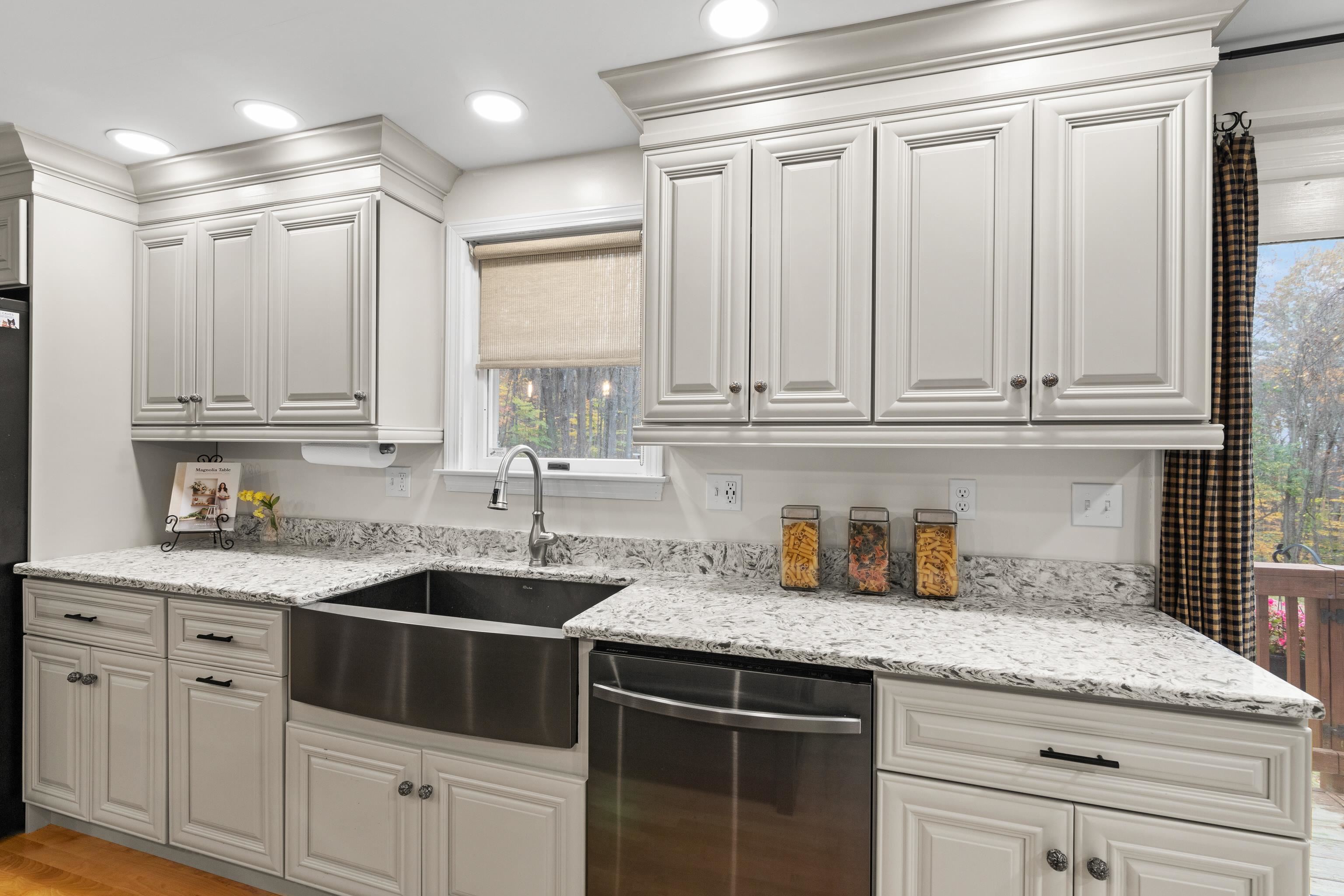 51 Woodhill Hooksett Road