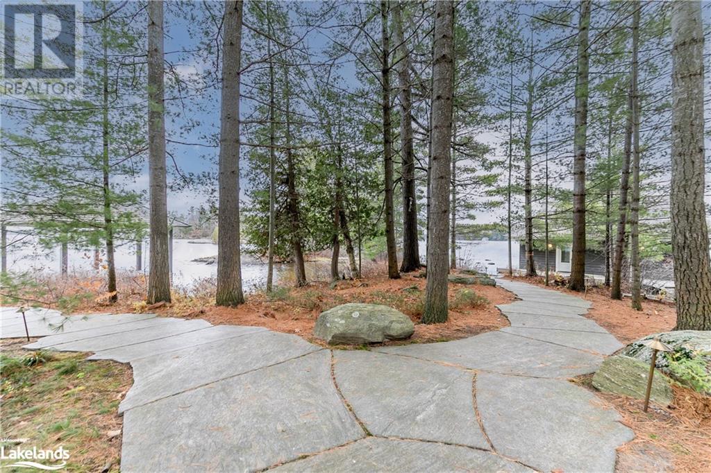 1033 ROSSCLAIR Road Unit# 36