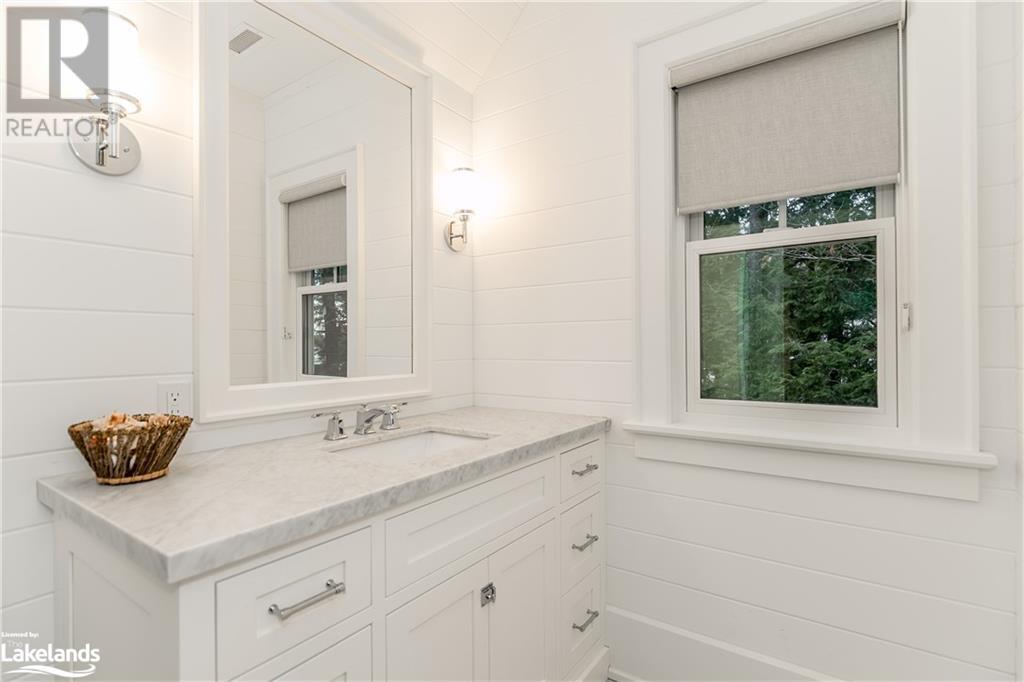 1033 ROSSCLAIR Road Unit# 36