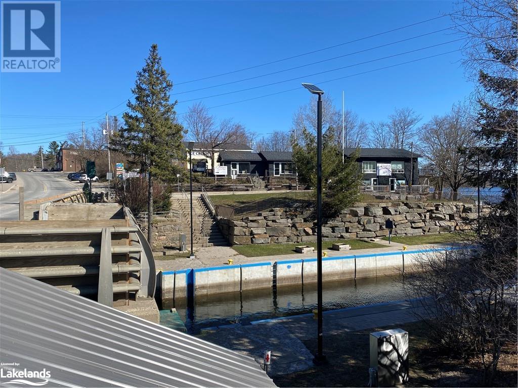 1 LOCK Street Unit# 4