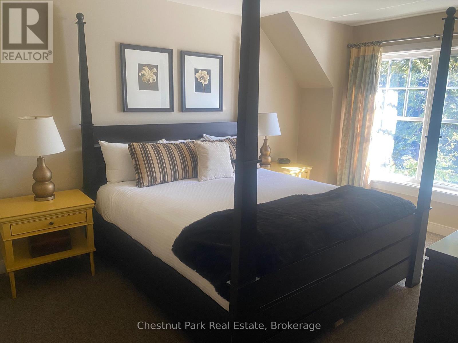 14 - 304 EMERALD HILLS COURT