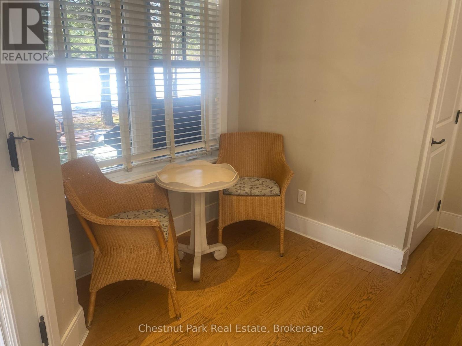 14 - 304 EMERALD HILLS COURT