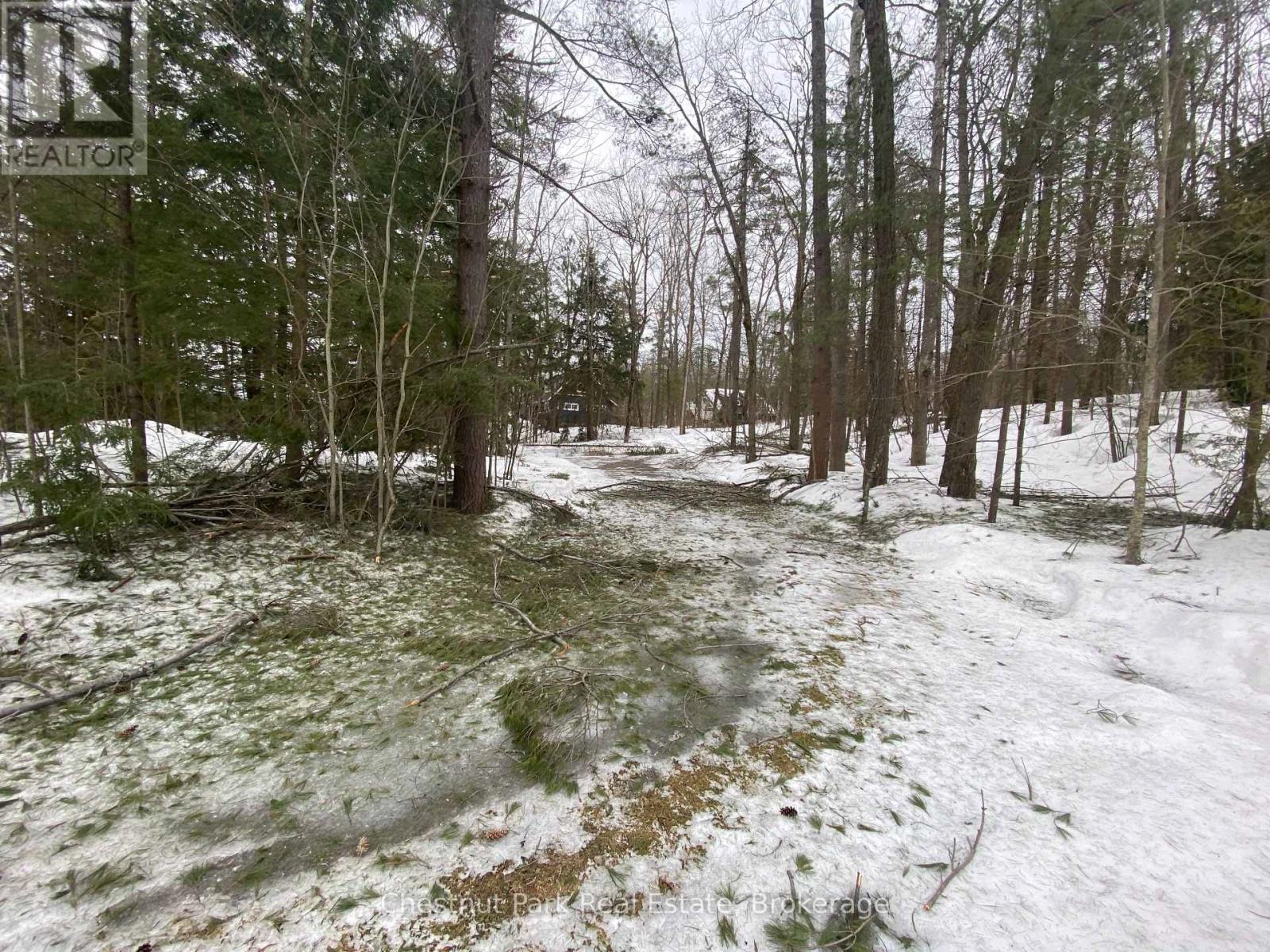 14 - 304 EMERALD HILLS COURT