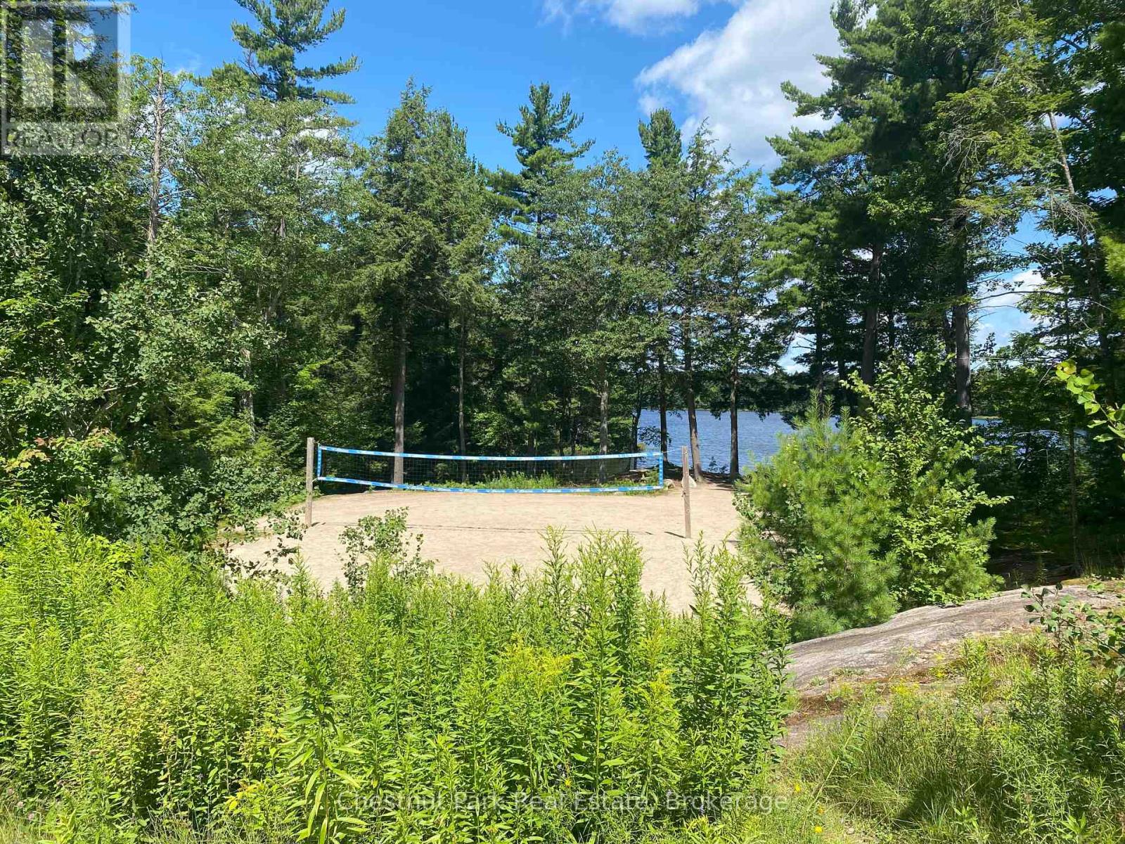 14 - 304 EMERALD HILLS COURT