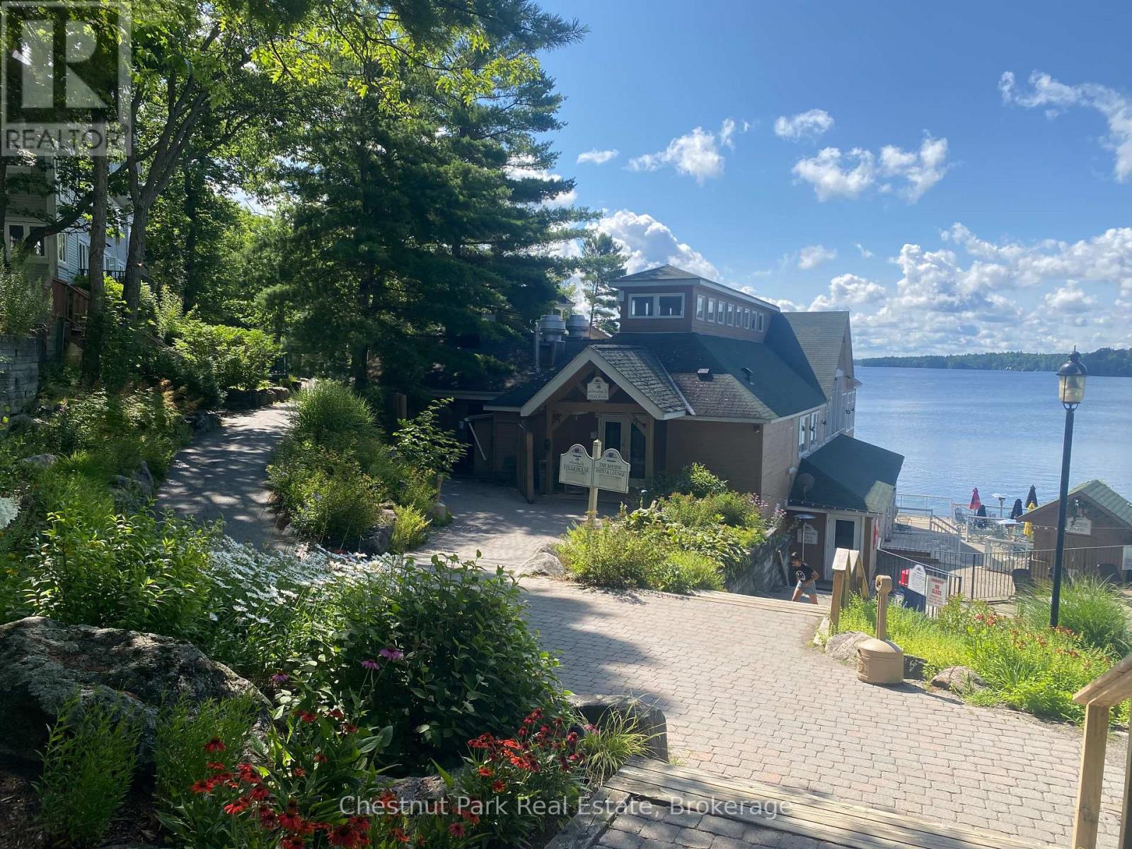101 GLEN ABBEY WAY