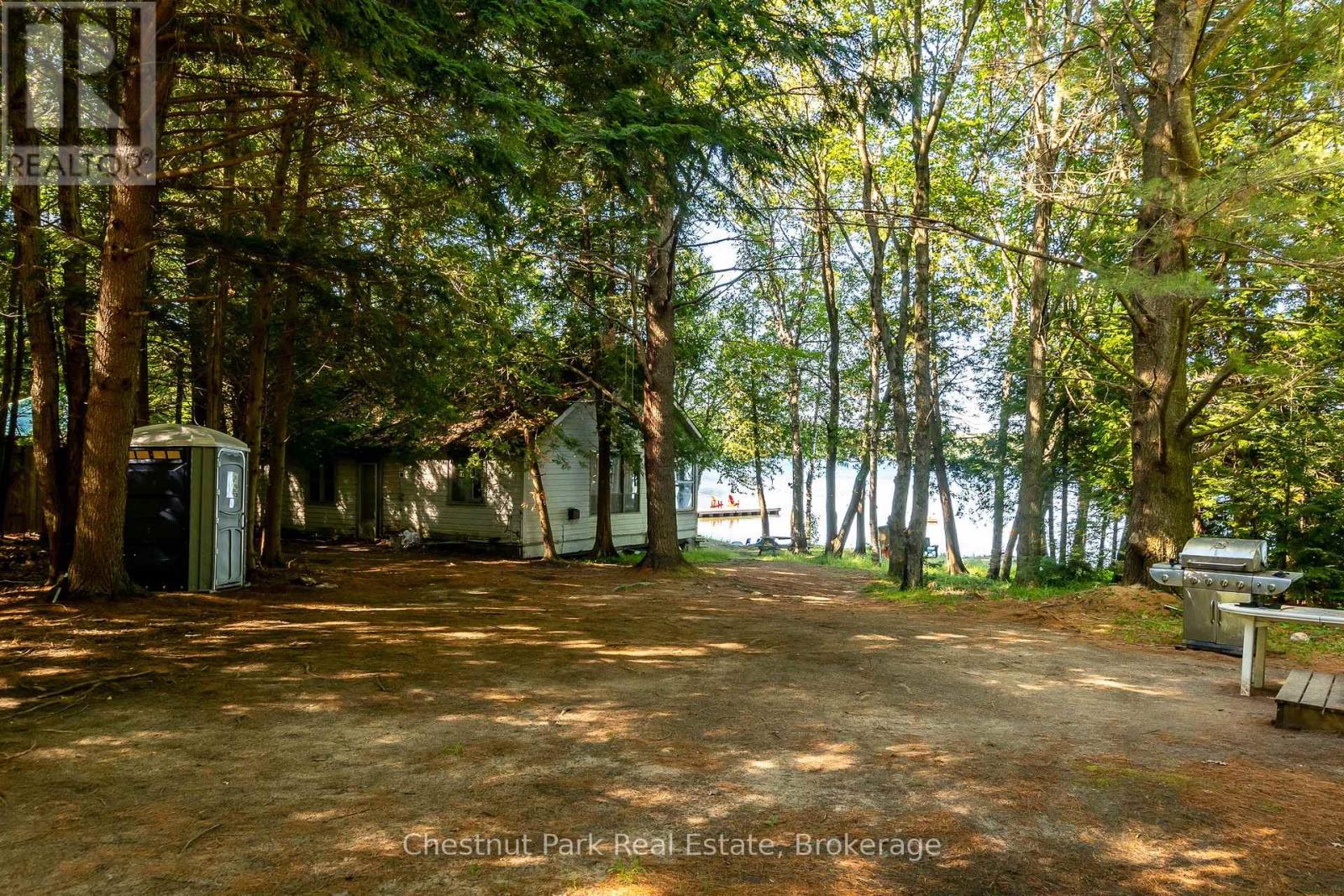 UNIT 1 - 1167 SKELETON LAKE 5 ROAD S