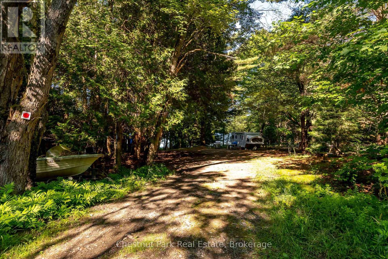 UNIT 1 - 1167 SKELETON LAKE 5 ROAD S