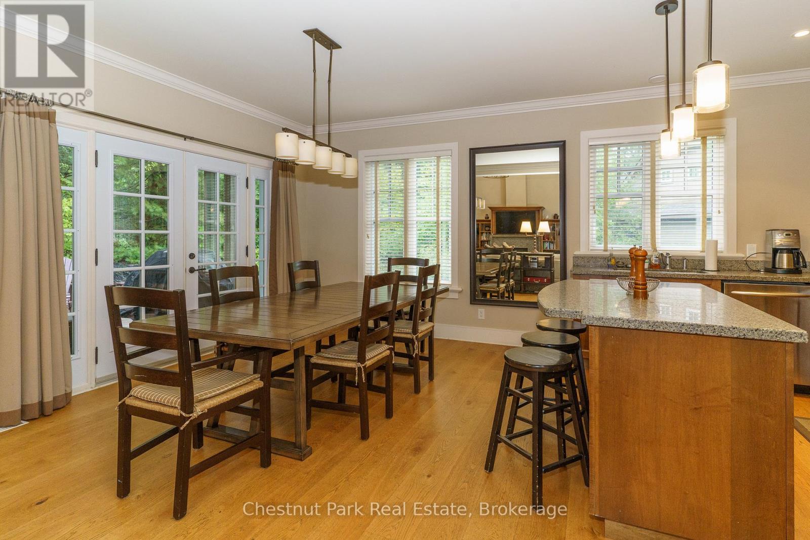 501 GLEN ABBEY WAY E