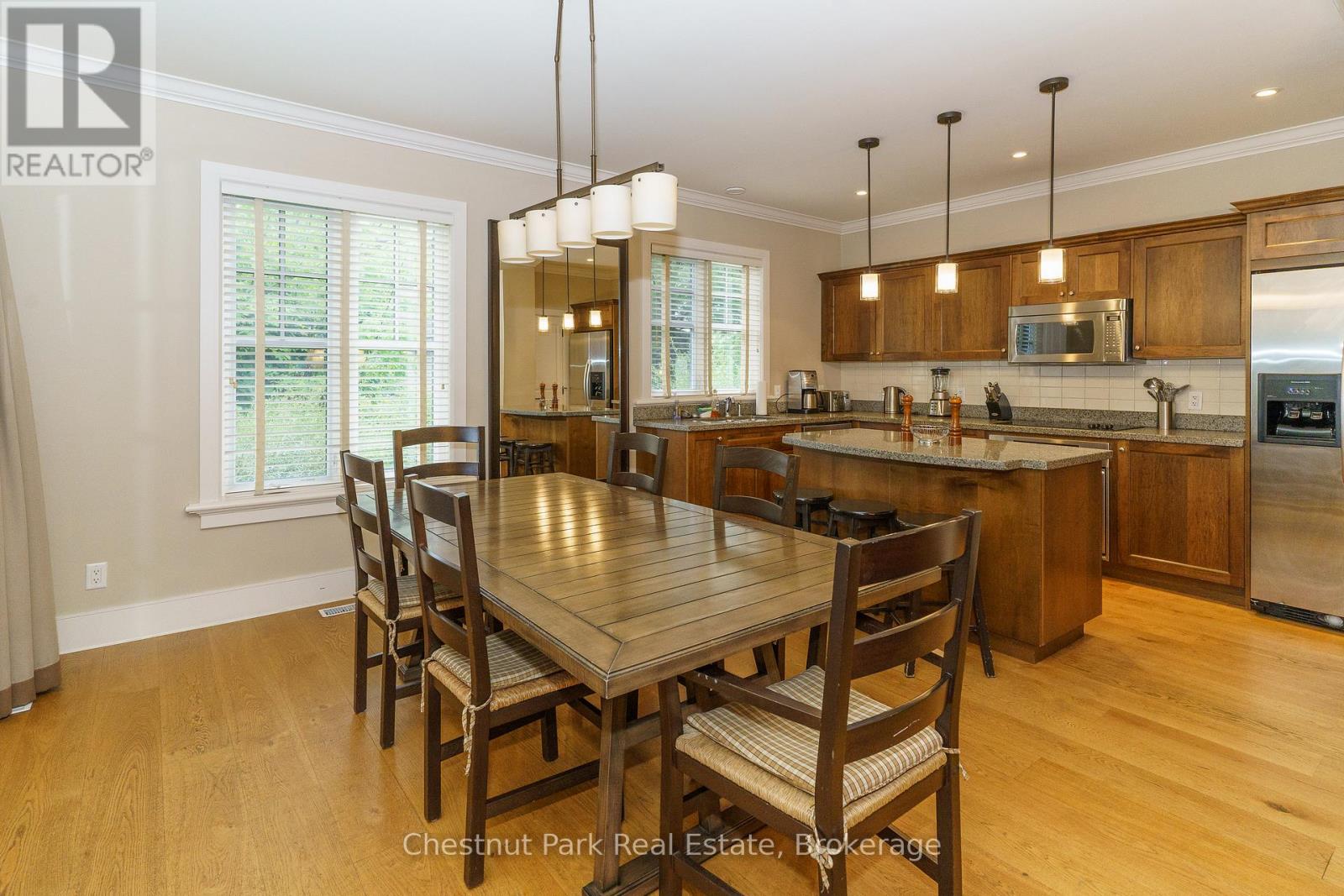 501 GLEN ABBEY WAY E