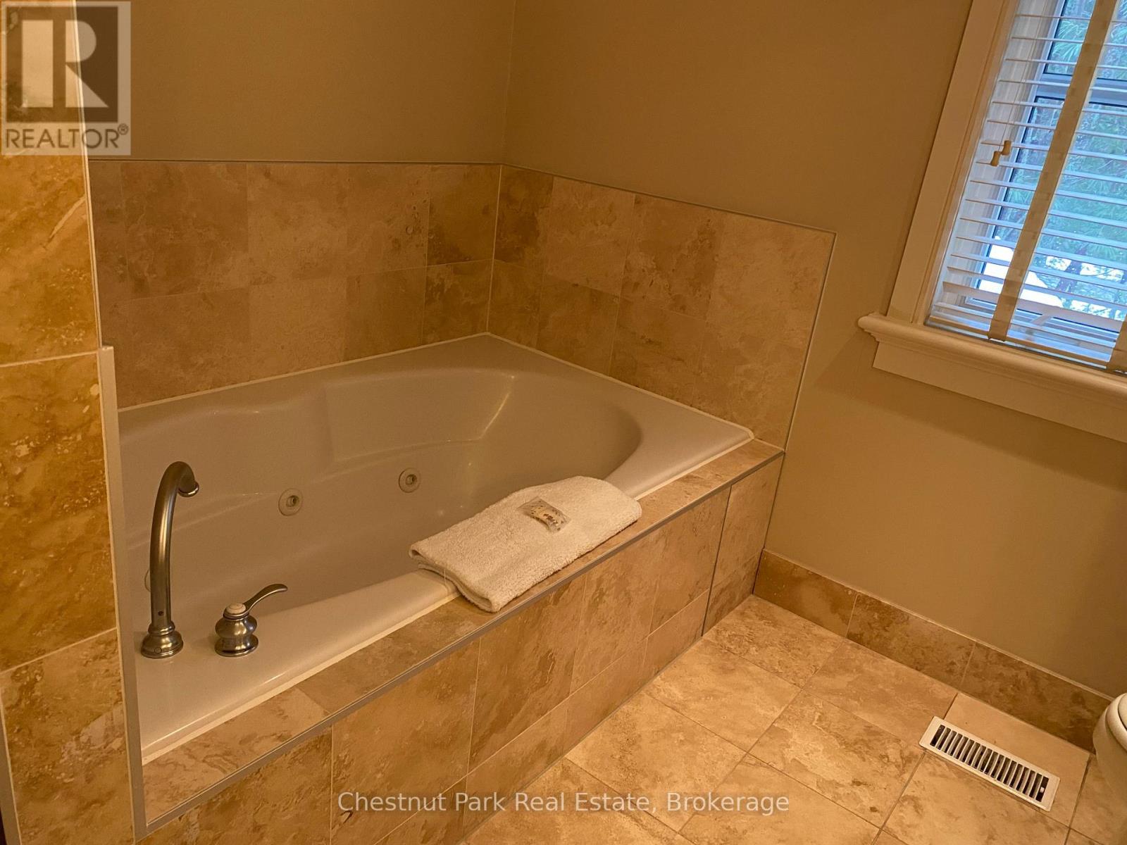 101 EMERALD HILL COURT S