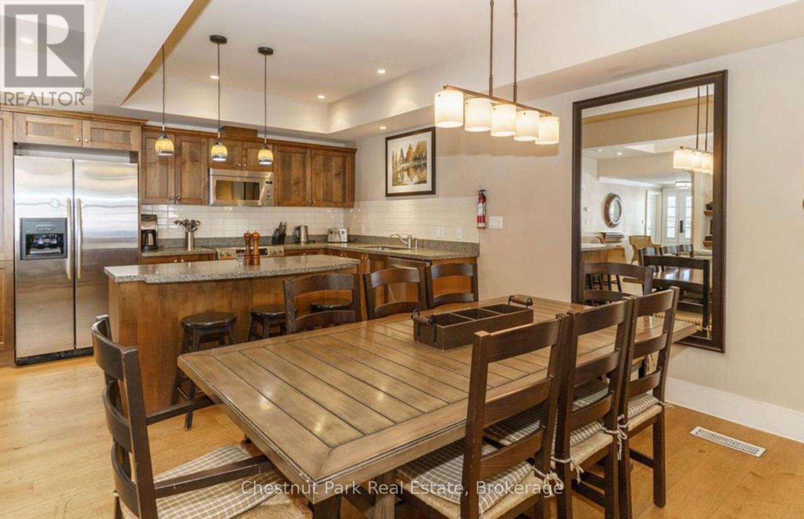 201 GLEN ABBEY WAY S