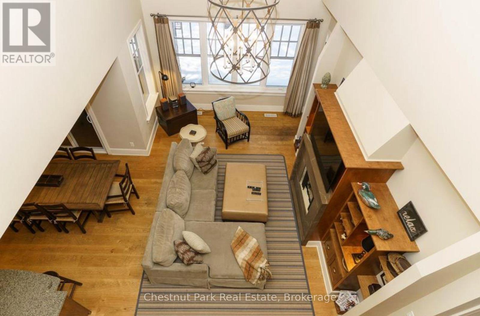 201 GLEN ABBEY WAY S