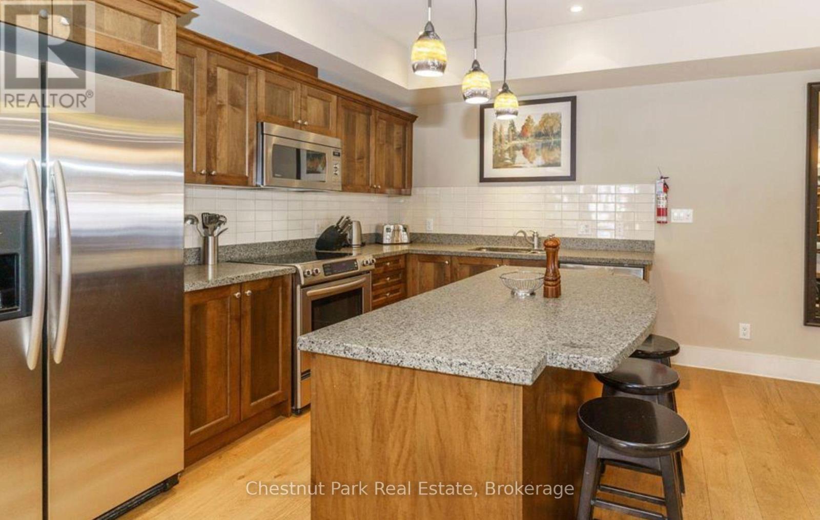 201 GLEN ABBEY WAY S